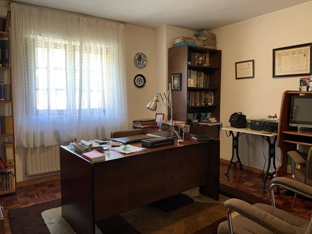 6 soverom Finca/Herregård til salgs i Teo med garasje - € 350 000 (Ref: 6201871)