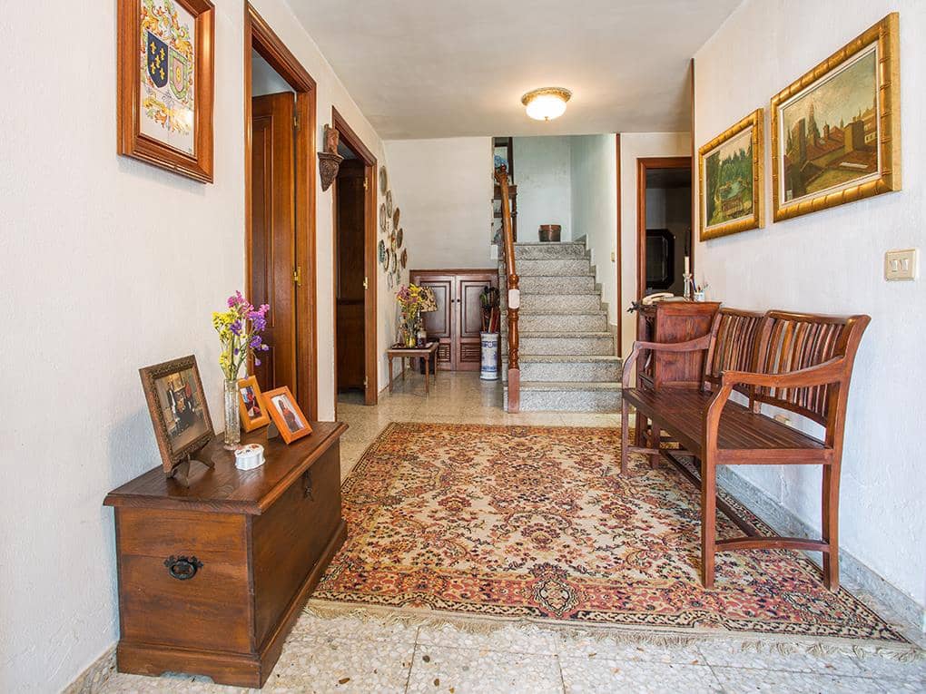 6 soverom Finca/Herregård til salgs i Teo med garasje - € 350 000 (Ref: 6201871)