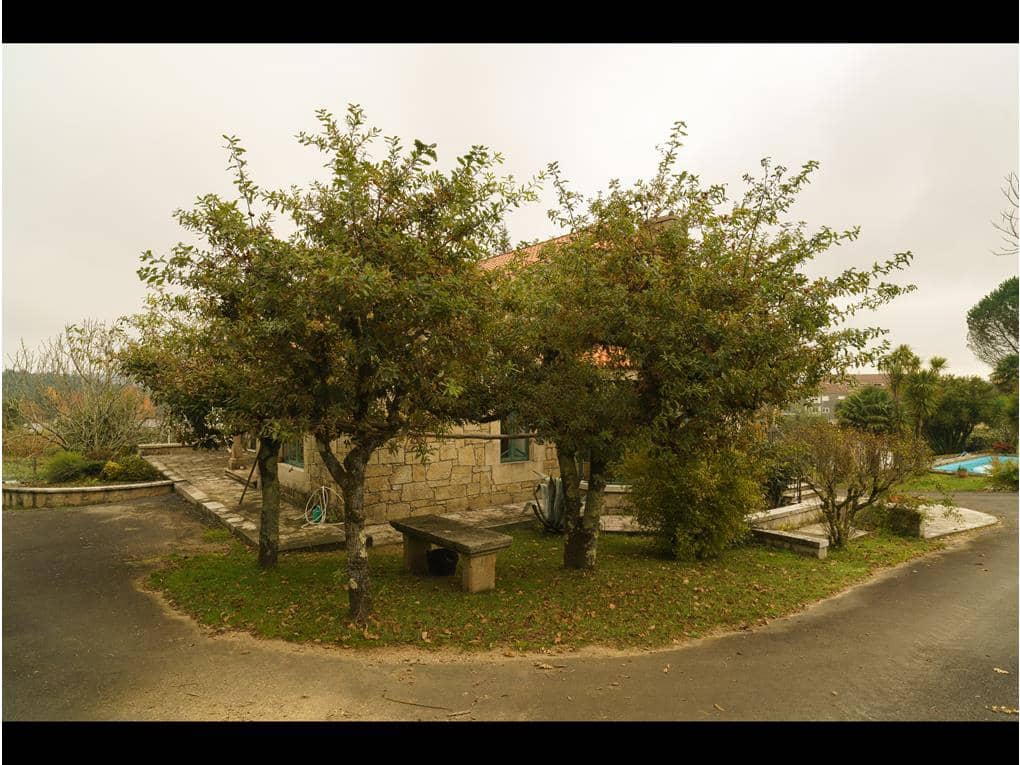 6 sypialnia Dom na sprzedaż w Teo z basenem garażem - 1 350 000 € (Ref: 6441561)