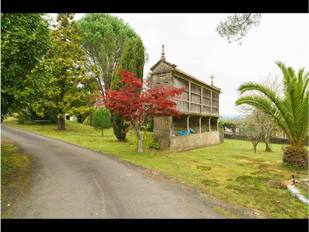 6 sypialnia Dom na sprzedaż w Teo z basenem garażem - 1 350 000 € (Ref: 6441561)