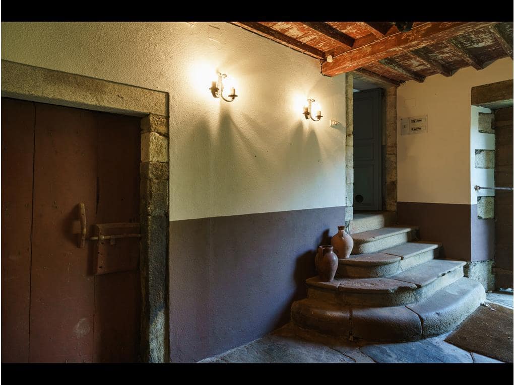 5 bedroom Finca/Country House for sale in Touro with pool garage - € 750,000 (Ref: 6443332)