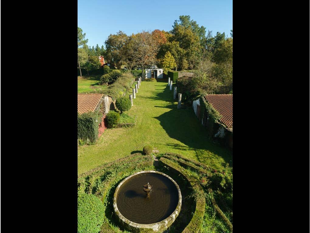 5 bedroom Finca/Country House for sale in Touro with pool garage - € 750,000 (Ref: 6443332)