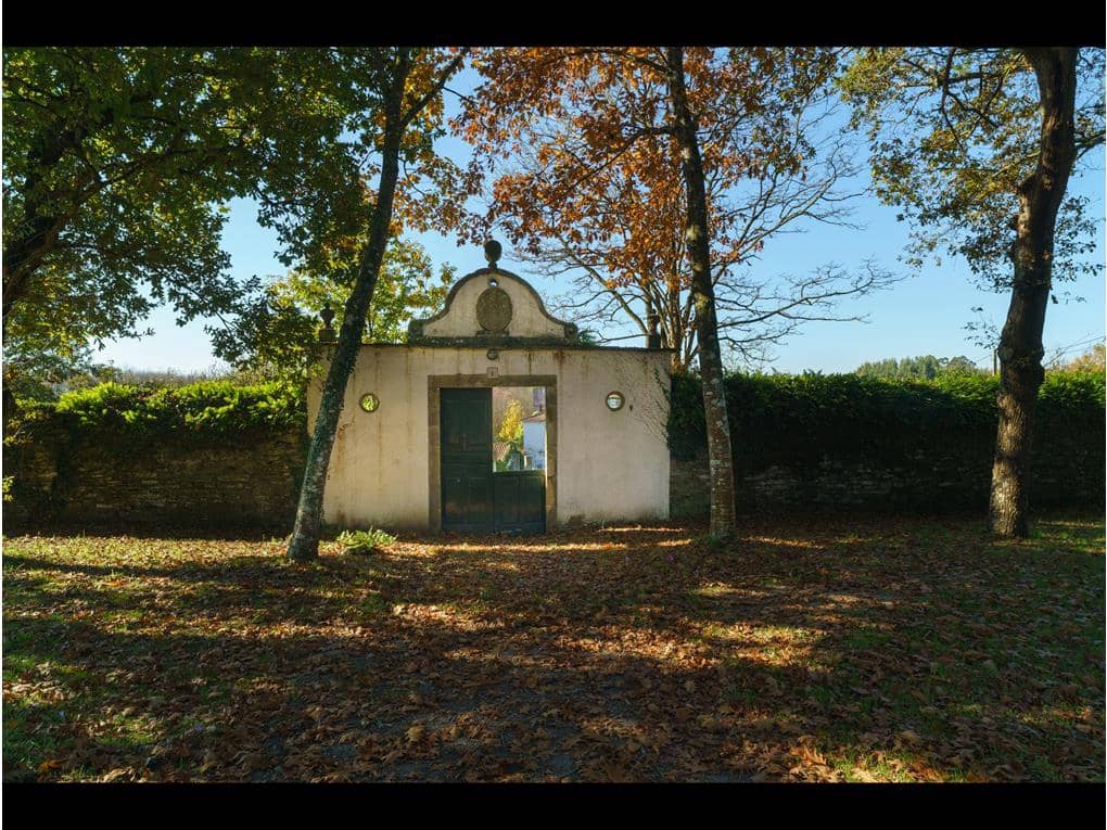 5 bedroom Finca/Country House for sale in Touro with pool garage - € 750,000 (Ref: 6443332)