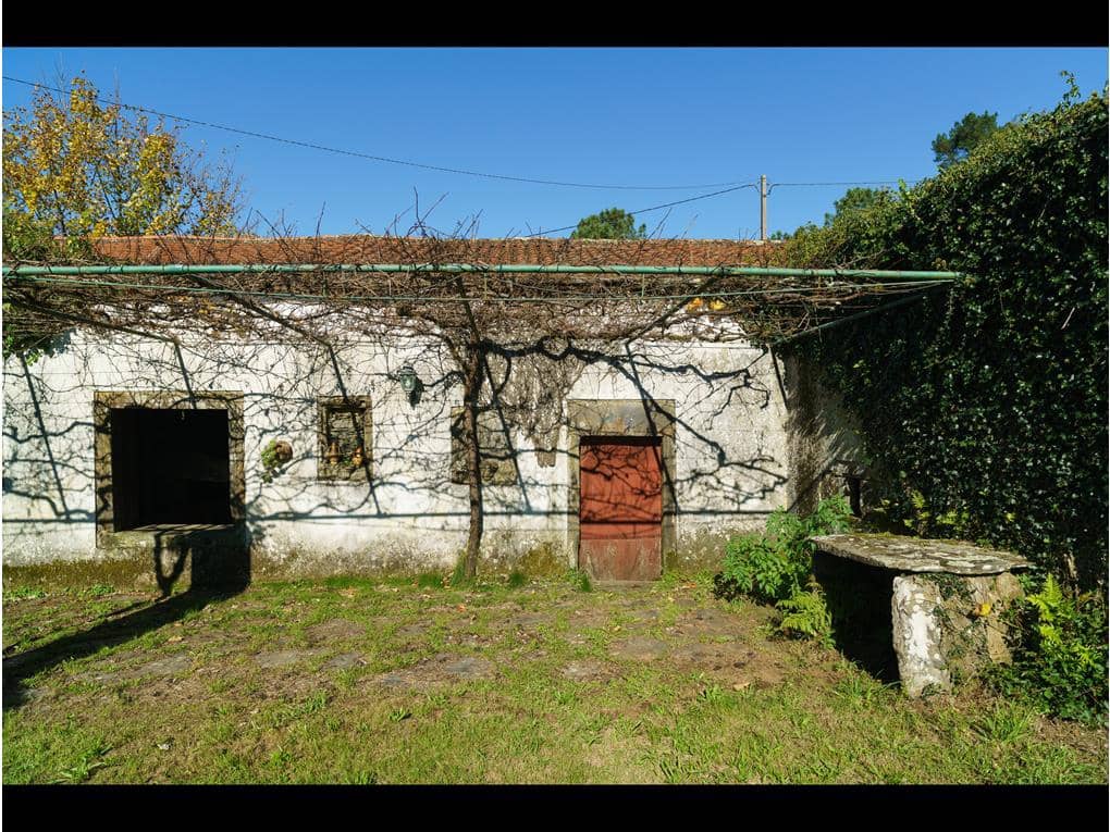 5 bedroom Finca/Country House for sale in Touro with pool garage - € 750,000 (Ref: 6443332)