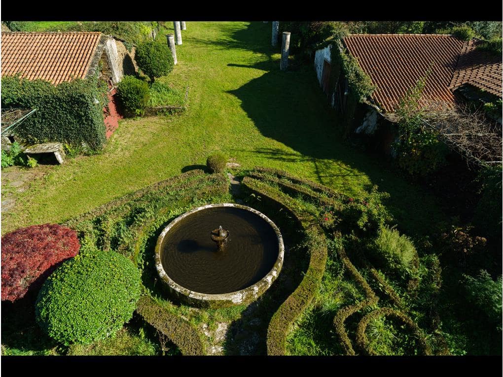 5 bedroom Finca/Country House for sale in Touro with pool garage - € 750,000 (Ref: 6443332)