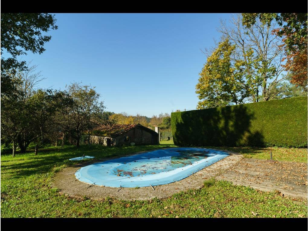 5 bedroom Finca/Country House for sale in Touro with pool garage - € 750,000 (Ref: 6443332)