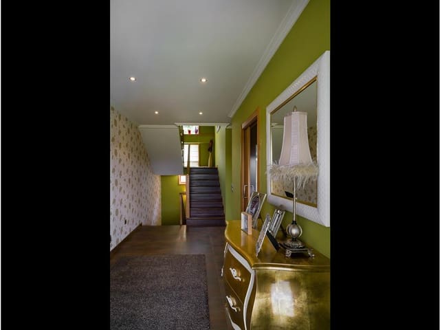 4 bedroom Townhouse for sale in Santiago de Compostela with pool garage - € 630,000 (Ref: 7051177)