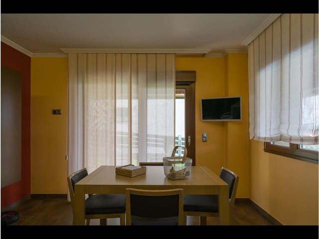 4 bedroom Townhouse for sale in Santiago de Compostela with pool garage - € 630,000 (Ref: 7051177)