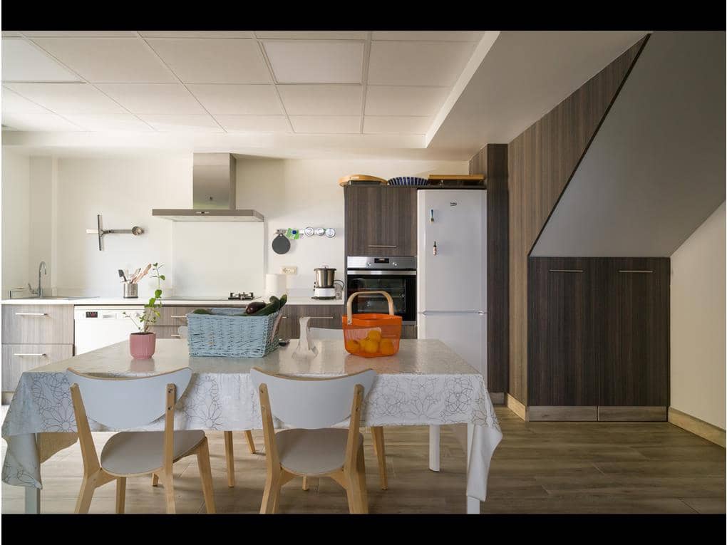 4 soveværelse Byhus til salg i Santiago de Compostela med swimmingpool garage - € 630.000 (Ref: 7051177)