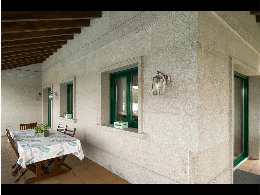 4 soveværelse Byhus til salg i Santiago de Compostela med swimmingpool garage - € 630.000 (Ref: 7051177)