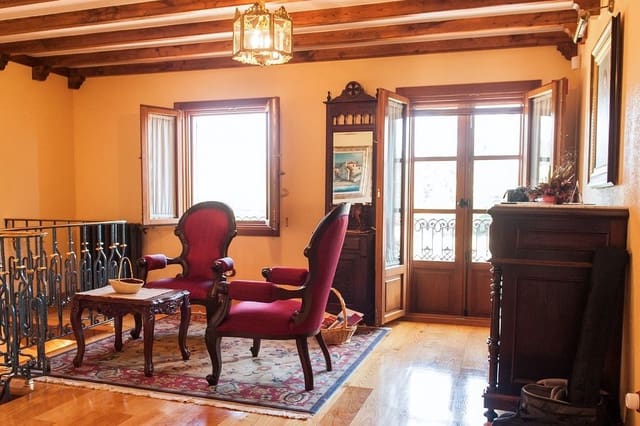 4 bedroom Finca/Country House for sale in Rois with pool - € 1,500,000 (Ref: 7064575)