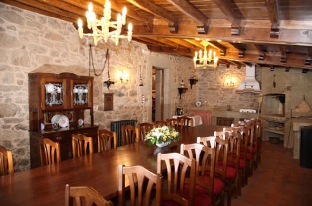 4 bedroom Finca/Country House for sale in Rois with pool - € 1,500,000 (Ref: 7064575)