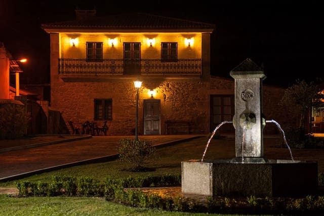 4 bedroom Finca/Country House for sale in Rois with pool - € 1,500,000 (Ref: 7064575)