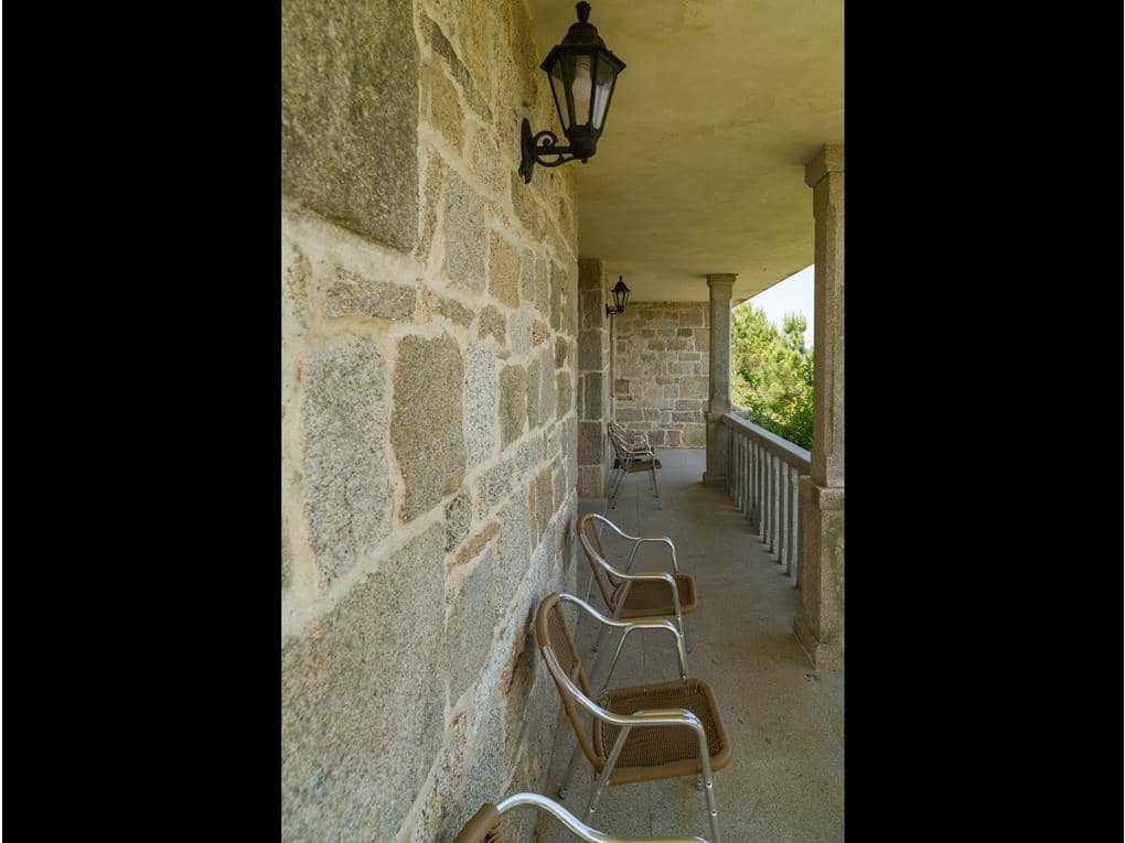 7 bedroom Townhouse for sale in Ribeira with garage - € 1,000,000 (Ref: 7182511)