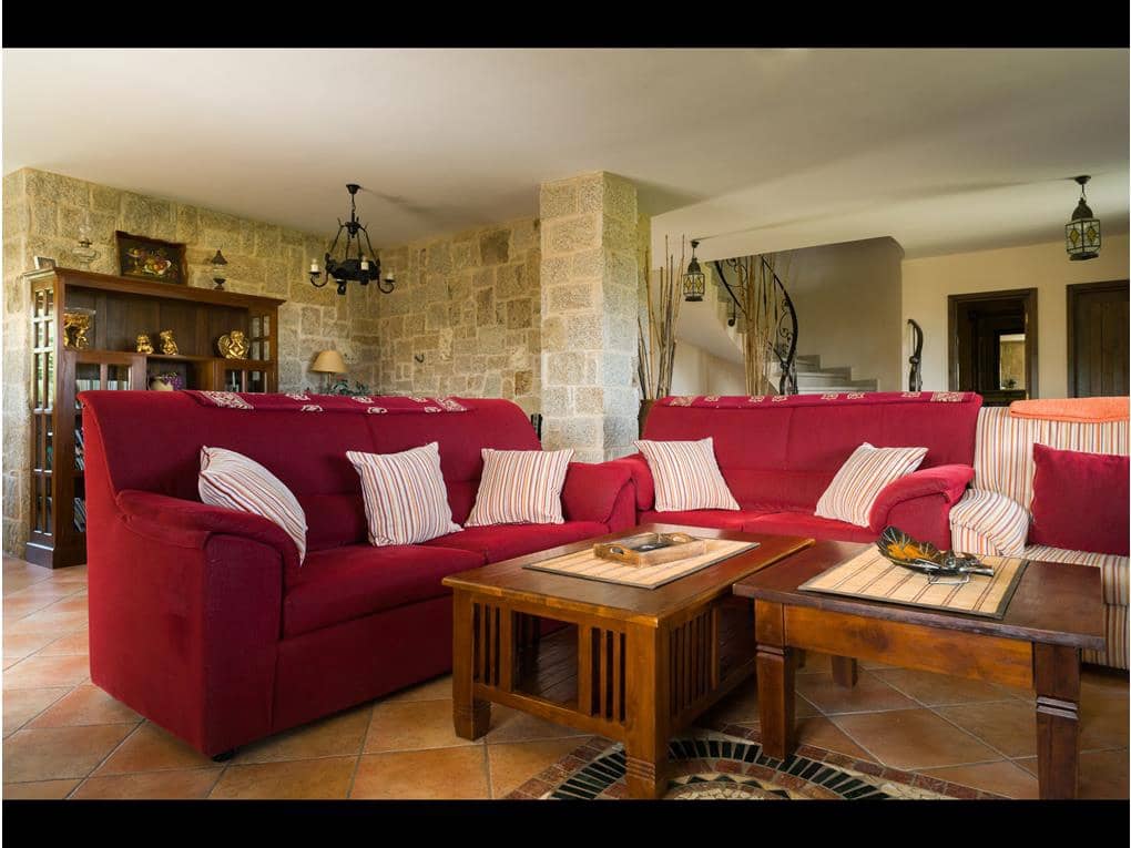 7 bedroom Townhouse for sale in Ribeira with garage - € 1,000,000 (Ref: 7182511)