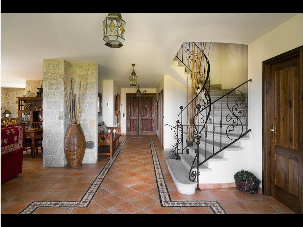 7 bedroom Townhouse for sale in Ribeira with garage - € 1,000,000 (Ref: 7182511)
