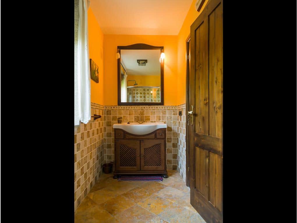 7 bedroom Townhouse for sale in Ribeira with garage - € 1,000,000 (Ref: 7182511)