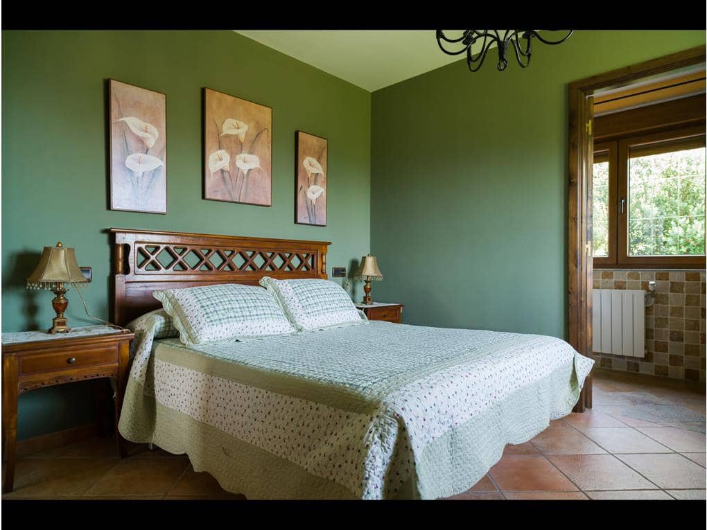 7 bedroom Townhouse for sale in Ribeira with garage - € 1,000,000 (Ref: 7182511)