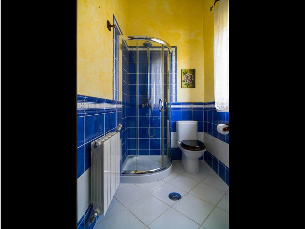 7 bedroom Townhouse for sale in Ribeira with garage - € 1,000,000 (Ref: 7182511)