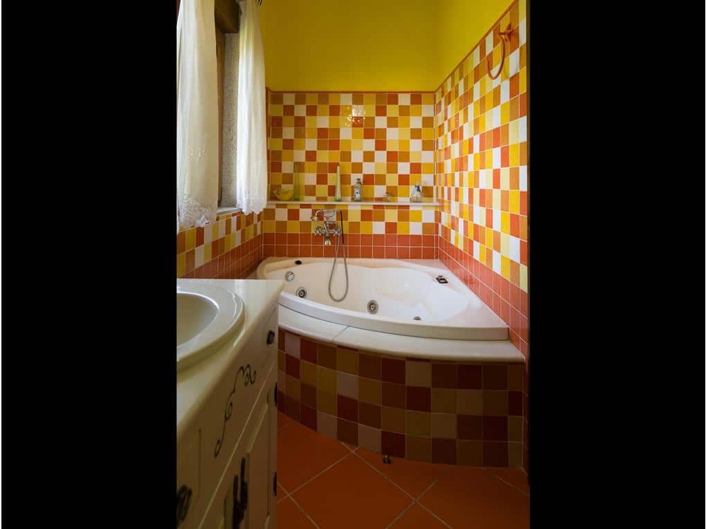 7 bedroom Townhouse for sale in Ribeira with garage - € 1,000,000 (Ref: 7182511)