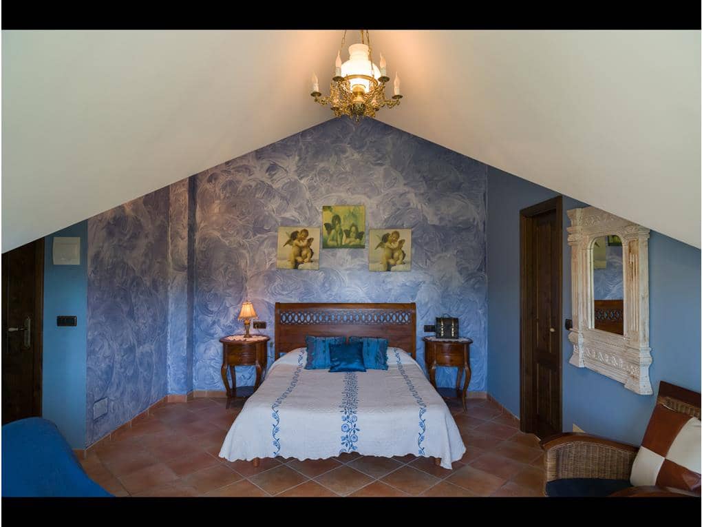 7 bedroom Townhouse for sale in Ribeira with garage - € 1,000,000 (Ref: 7182511)