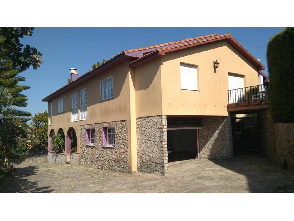 6 soveværelse Byhus til salg i Ribeira med swimmingpool garage - € 495.000 (Ref: 7182513)