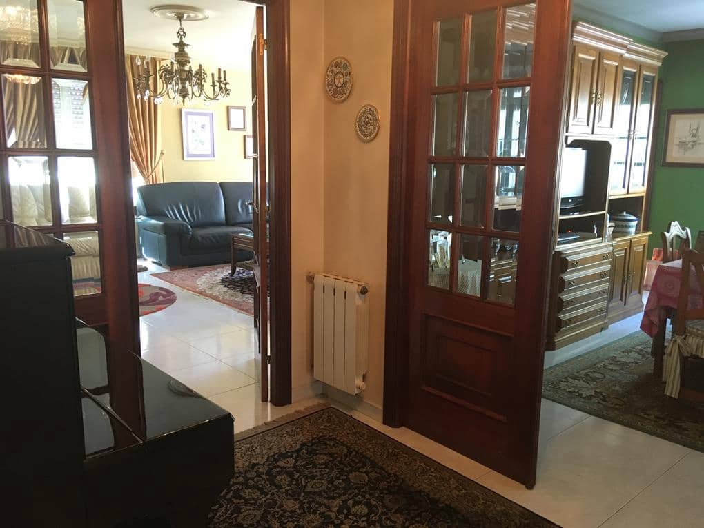 6 soveværelse Byhus til salg i Ribeira med swimmingpool garage - € 495.000 (Ref: 7182513)