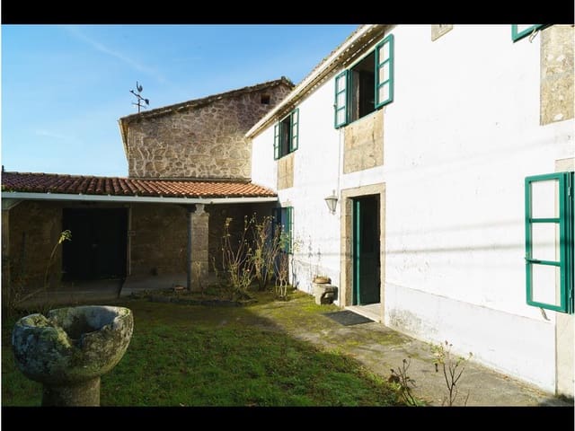 10 bedroom Townhouse for sale in Ames with garage - € 429,000 (Ref: 7182518)