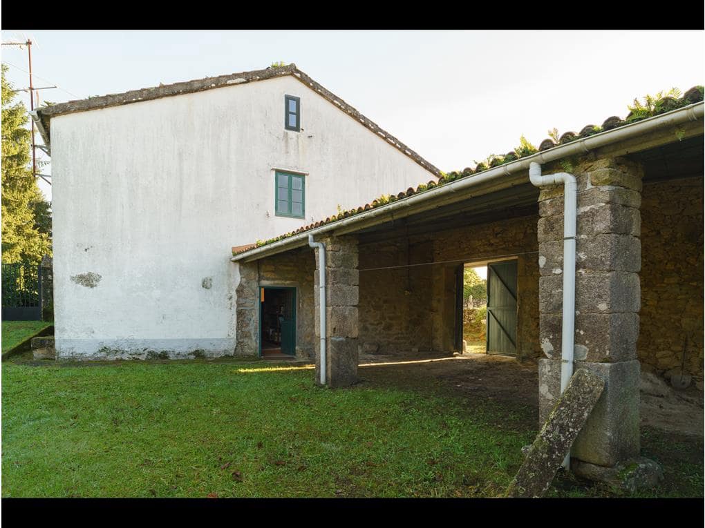 10 soveværelse Byhus til salg i Ames med garage - € 429.000 (Ref: 7182518)