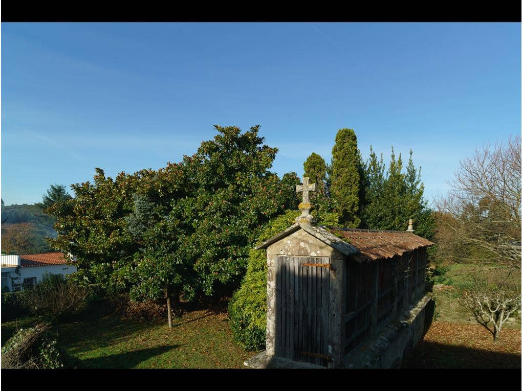 10 soveværelse Byhus til salg i Ames med garage - € 429.000 (Ref: 7182518)