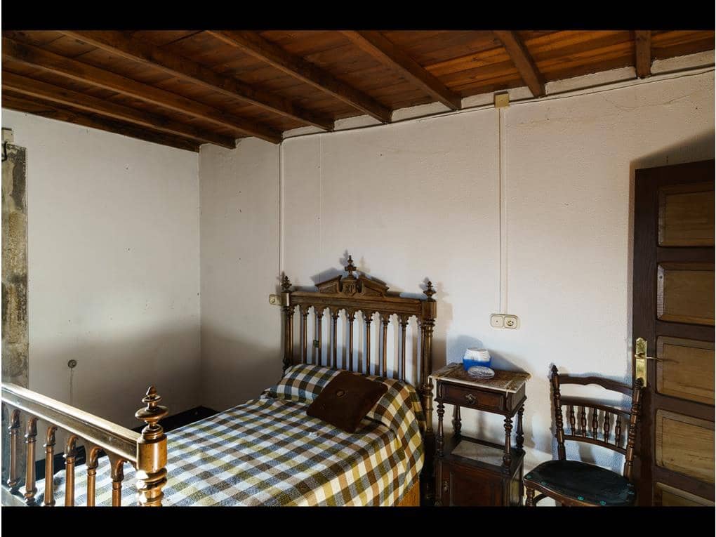 10 soveværelse Byhus til salg i Ames med garage - € 429.000 (Ref: 7182518)