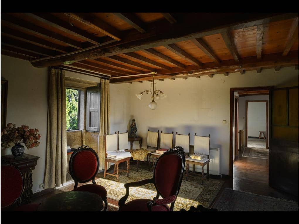 10 soveværelse Byhus til salg i Ames med garage - € 429.000 (Ref: 7182518)