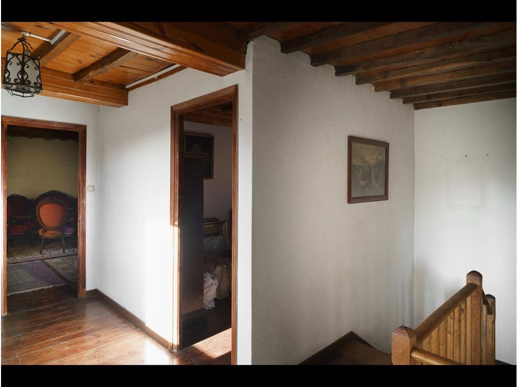 10 soveværelse Byhus til salg i Ames med garage - € 429.000 (Ref: 7182518)