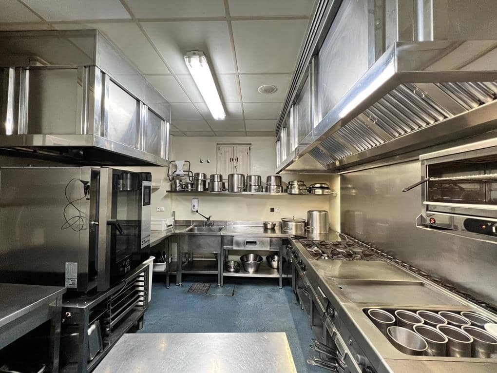 11 soveværelse Hotel til salg i Santiago de Compostela med swimmingpool garage - € 3.500.000 (Ref: 7464369)