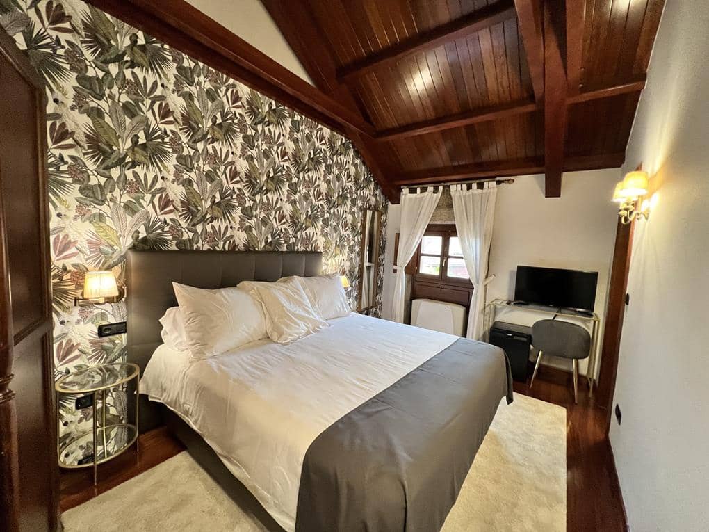 11 soveværelse Hotel til salg i Santiago de Compostela med swimmingpool garage - € 3.500.000 (Ref: 7464369)