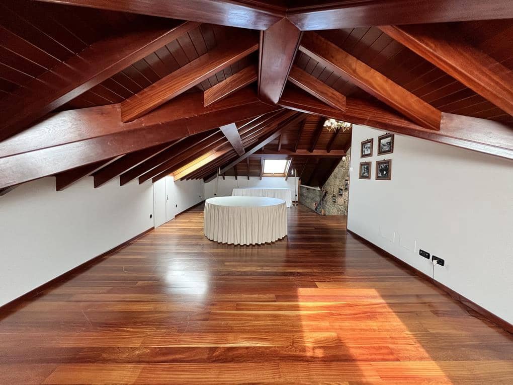 11 soveværelse Hotel til salg i Santiago de Compostela med swimmingpool garage - € 3.500.000 (Ref: 7464369)