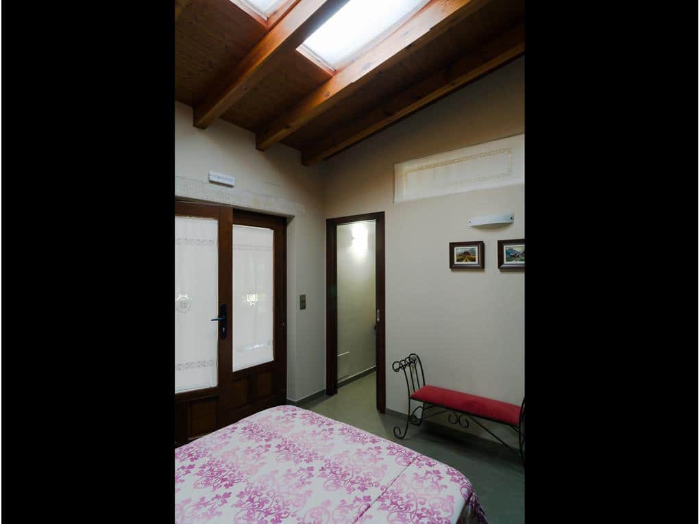 5 bedroom Hotel for sale in Ordes with garage - € 970,000 (Ref: 7582225)