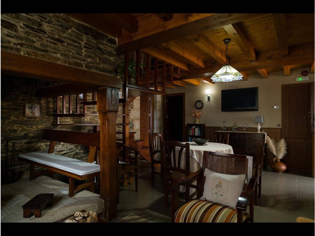 5 bedroom Hotel for sale in Ordes with garage - € 970,000 (Ref: 7582225)