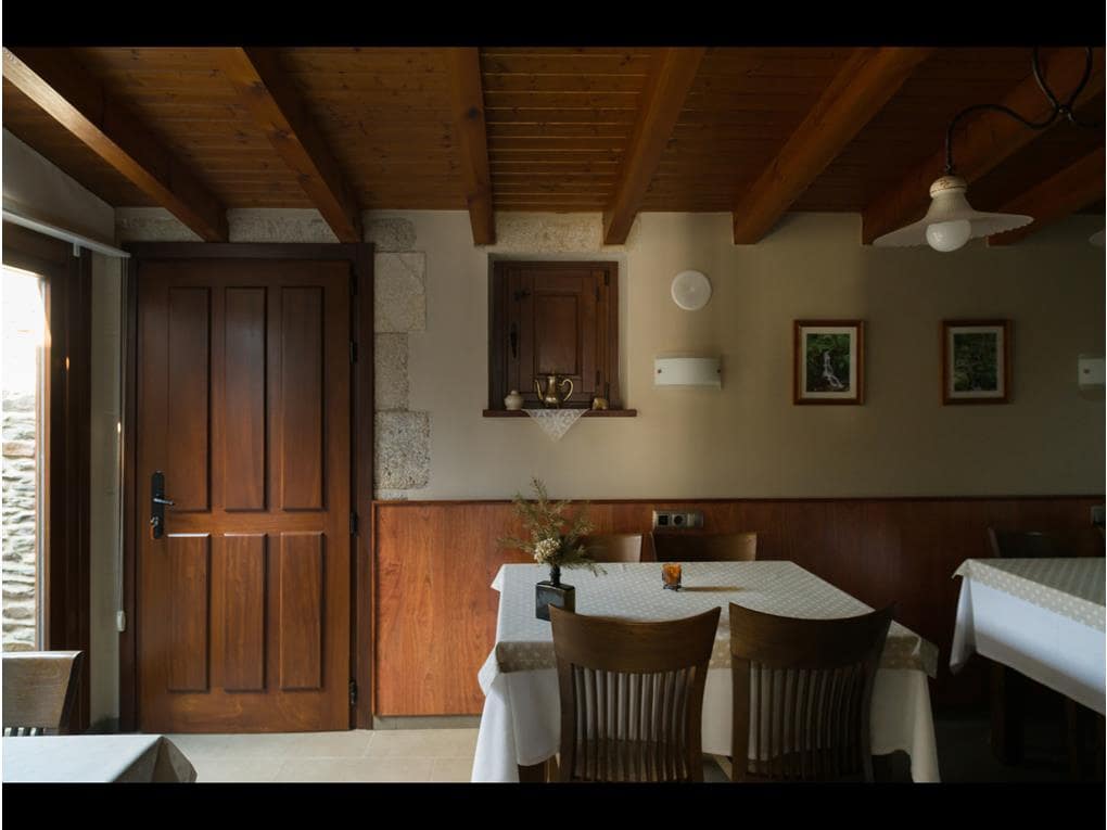 5 bedroom Hotel for sale in Ordes with garage - € 970,000 (Ref: 7582225)