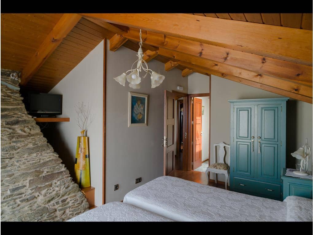 5 bedroom Hotel for sale in Ordes with garage - € 970,000 (Ref: 7582225)