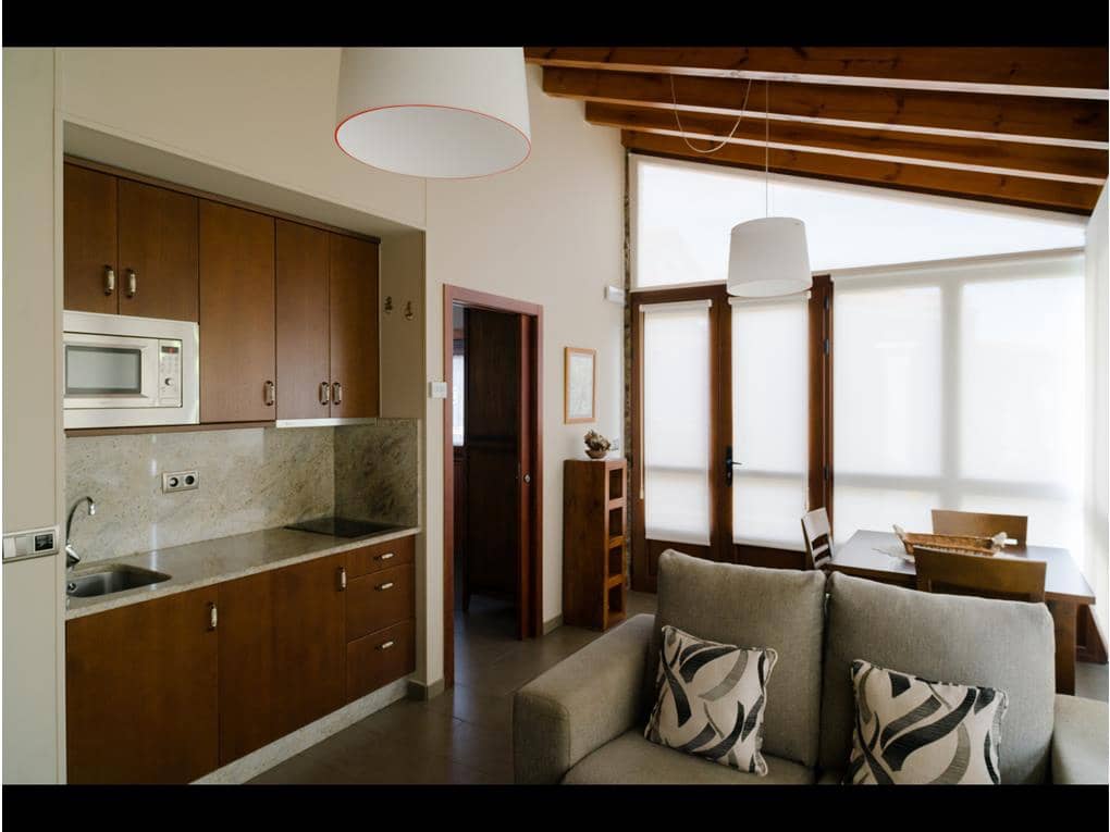 5 bedroom Hotel for sale in Ordes with garage - € 970,000 (Ref: 7582225)