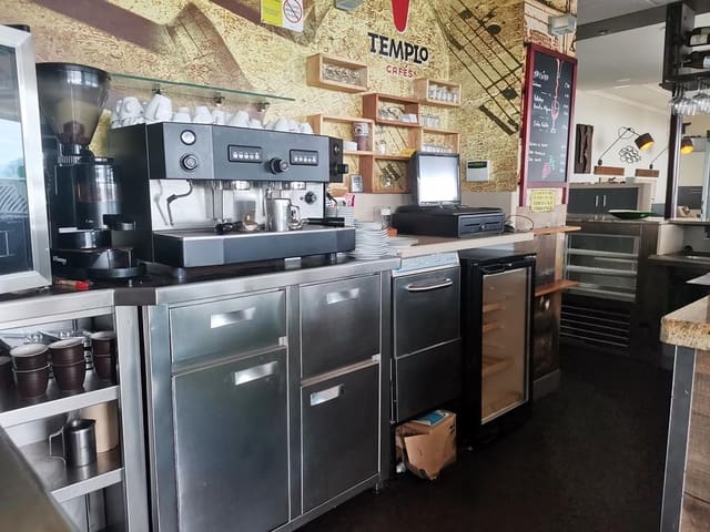 Ladenlokal zu vermieten in Ribeira - 3.000 € (Ref: 7631121)