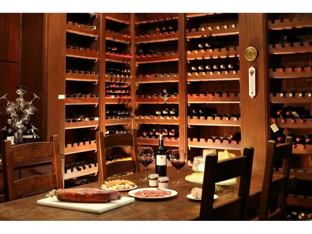 6 bedroom Villa for sale in Santiago de la Puebla with pool garage - € 1,990,000 (Ref: 7720642)