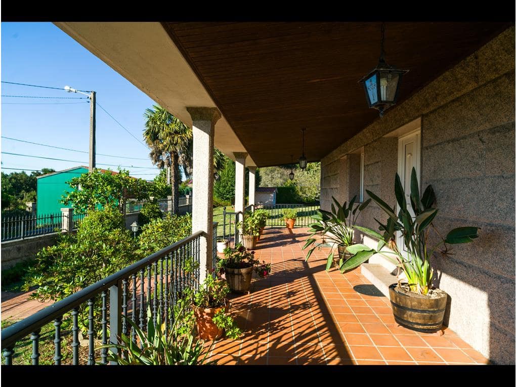 5 chambre Villa/Maison à vendre à Santiago de Compostela avec garage - 625 000 € (Ref: 7792947)