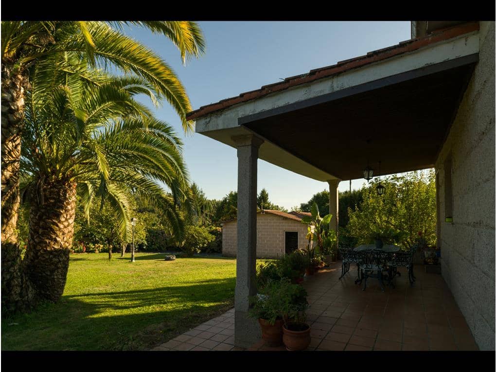 5 chambre Villa/Maison à vendre à Santiago de Compostela avec garage - 625 000 € (Ref: 7792947)