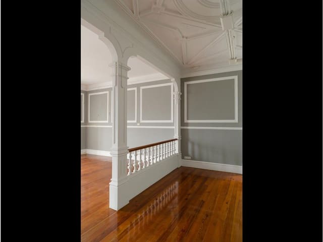 Townhouse for sale in A Pobra do Caramiñal - € 2,300,000 (Ref: 7916385)