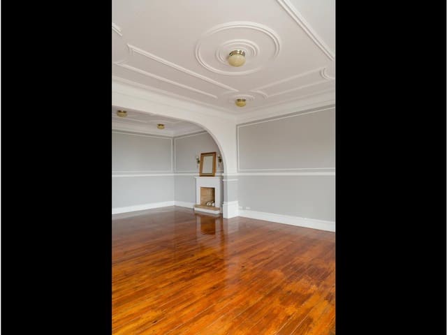 Townhouse for sale in A Pobra do Caramiñal - € 2,300,000 (Ref: 7916385)