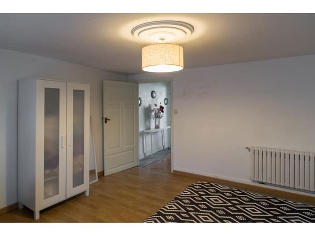 4 bedroom Townhouse for sale in Santiago de Compostela - € 440,000 (Ref: 7944087)