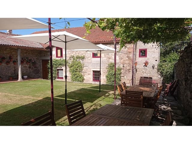 6 camera da letto Finca/Casa di Campagna in vendita in A Estrada con piscina garage - 450.000 € (Rif: 8014907)