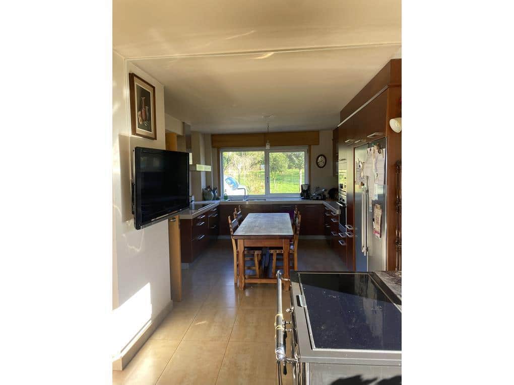 4 soveværelse Villa til salg i Boqueixon med swimmingpool garage - € 485.000 (Ref: 8018079)